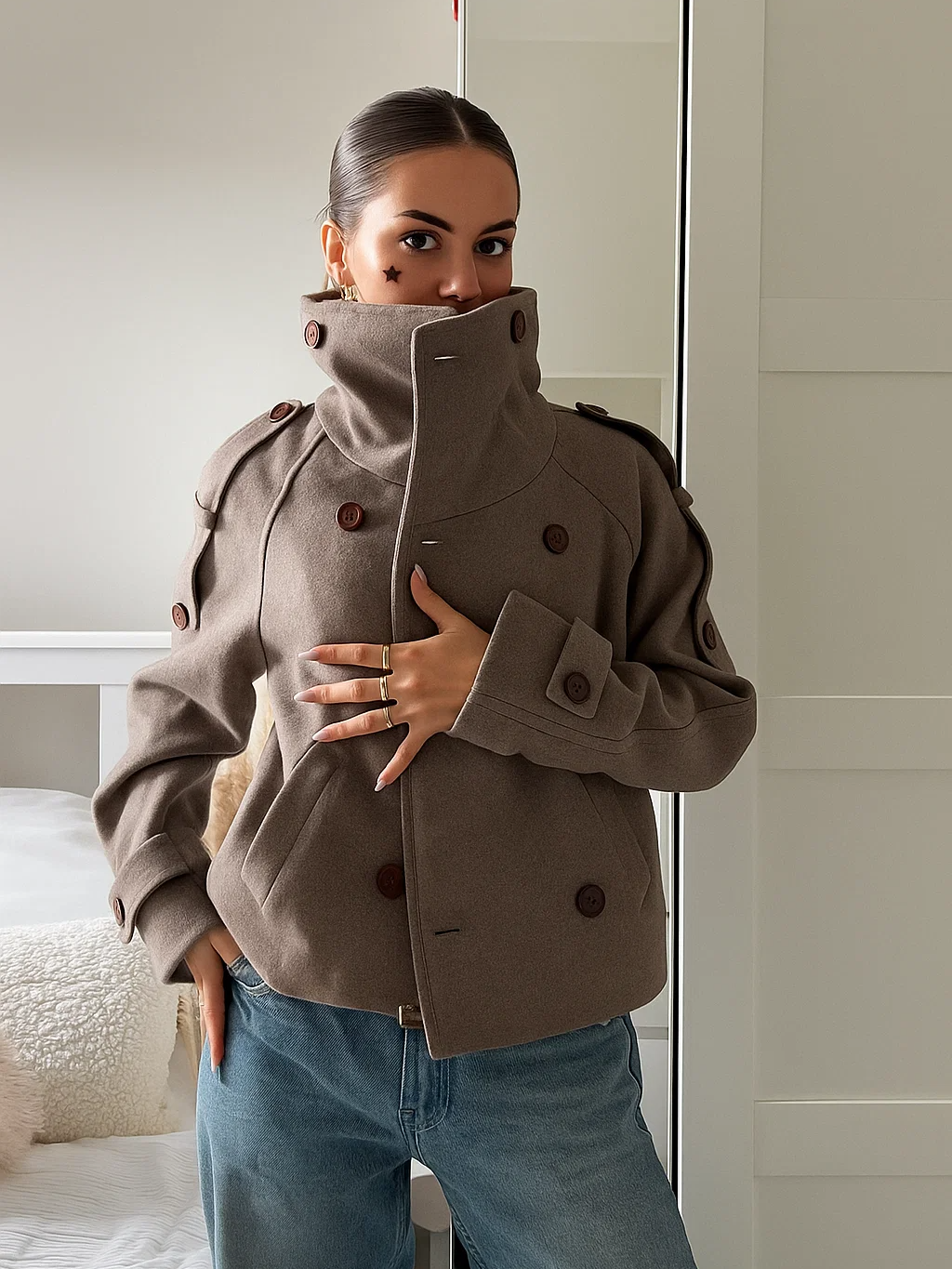 Valérinne The Kensington Short Coat