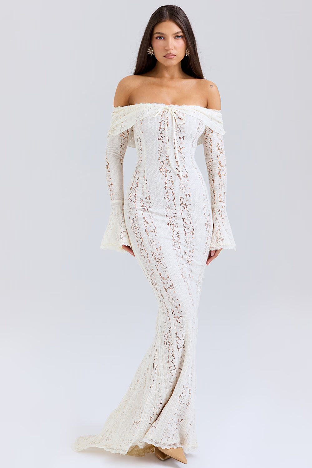 Valérinne Belle Lace Maxi Dress