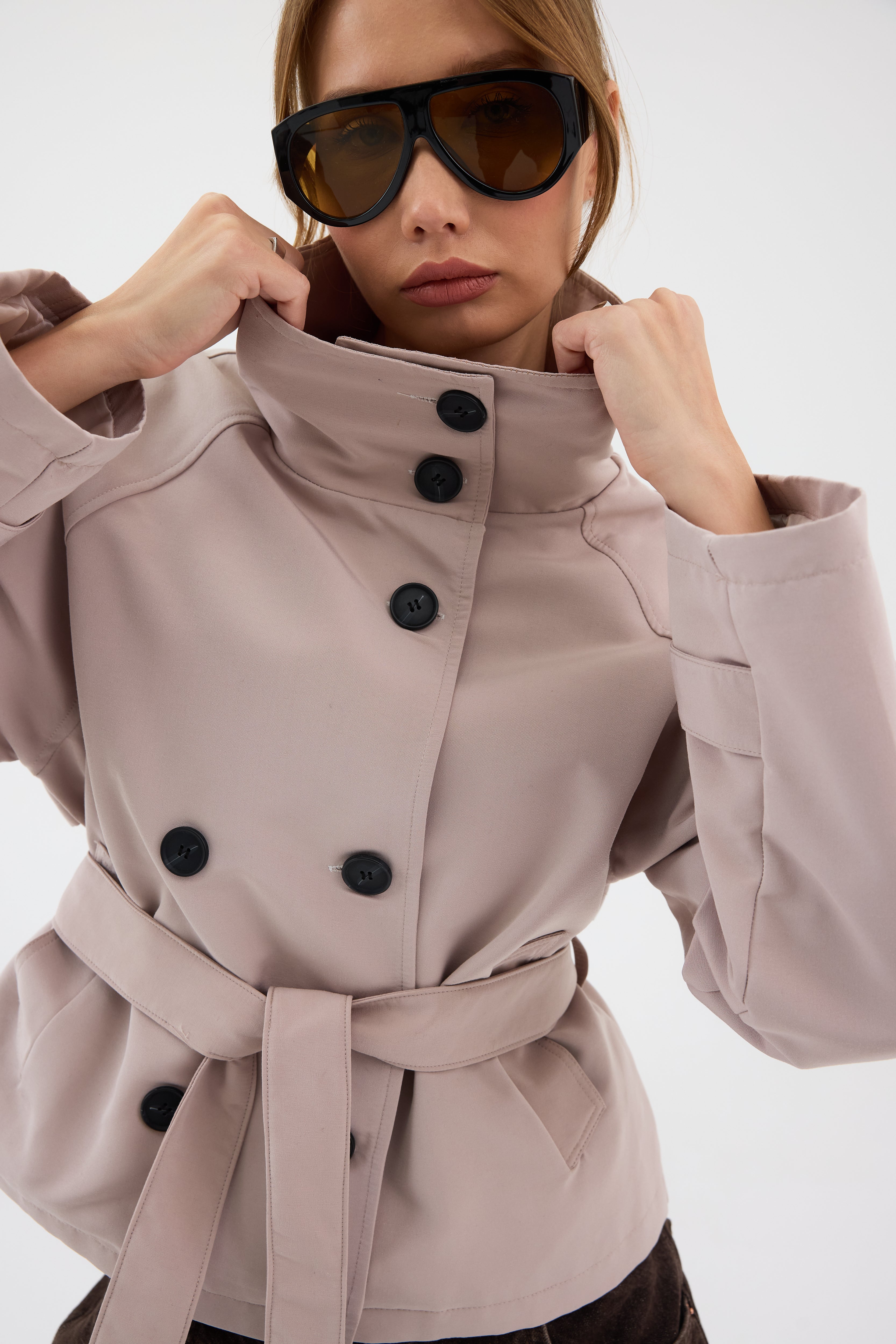Valérinne Ruvéa Cropped Trench Coat